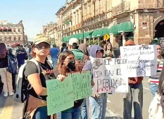 Reclamos por Manzo siguen haciendo eco; continúan las marchas en Michoacán En Michoacán continúan las protestas por el crimen del alcalde de Uruapan, Carlos Manzo Rodríguez