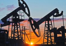 El petróleo cae ante temores de sobreabastecimiento Los precios del petróleo cayeron por los temores de un mercado sobreabastecido