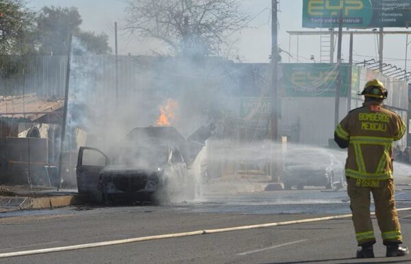 Explotan tres tanques de gas LP en calles de Mexicali: provoca crisis nerviosa en transeúntes Las autoridades se encuentran atendiendo la emergencia en la zona