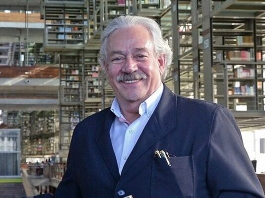 Escritor mexicano Gonzalo Celorio gana el Premio Cervantes 2025 El premio está dotado con 125.000 euros y constituye el más prestigioso galardón de las letras en español