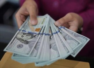 Remesas ligan seis meses consecutivos a la baja; caen 2.7% en septiembre: BdeM Las transferencias familiares desde EU, ligaron seis meses consecutivos a la baja, esto en un contexto de incertidumbre marcado por la política migratoria de Trump