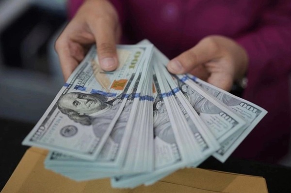 Remesas Las transferencias familiares desde EU, ligaron seis meses consecutivos a la baja, esto en un contexto de incertidumbre marcado por la política migratoria de Trump