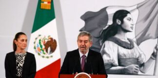 Sheinbaum confirma que Juan Ramón de la Fuente dejará temporalmente la SRE por intervención quirúrgica La presidenta reconoció la labor del canciller e indicó que lo sustituirá temporalmente por Roberto Velasco Álvarez