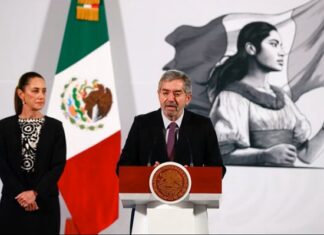 Sheinbaum confirma que Juan Ramón de la Fuente dejará temporalmente la SRE por intervención quirúrgica La presidenta reconoció la labor del canciller e indicó que lo sustituirá temporalmente por Roberto Velasco Álvarez