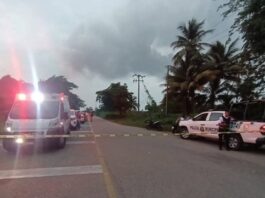 Cierran carretera Ciudad del Carmen–Villahermosa por explosión en línea de gas Autoridades mantienen la zona bajo supervisión y sin paso vehicular mientras se realizan labores de control