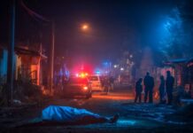 Militares dan con fosas clandestinas en predio de Tuxpan; se hallaron cuatro cuerpos sin identificar La FGE estatal mantiene bajo resguardo el punto y zonas aledañas, debido a la posibilidad de que existan otras tumbas clandestinas dentro del mismo predio