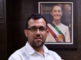 En Tuxpan, Jesús Fomperoza queda a deber Mientras la ciudadanía sigue abandonada, sin atención básica en la contingencia reciente, la administración municipal entrega nuevas plazas, da beneficios al círculo cercano