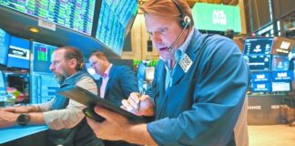 Wall Street cierra con pérdidas lastrado por el sector tecnológico Las acciones de Nvidia bajaron alrededor de 3%, después de subir hasta un 5% más temprano en el día