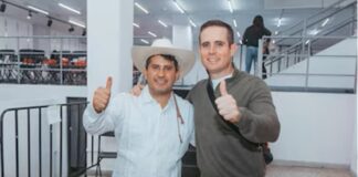 Uruapan, la lista de la muerte En Michoacán está en juego mucho más de lo que nos podemos imaginar. Ahí se está dando la primera disputa por el poder del país, pero no entre partidos, sino entre la alianza de políticos con el crimen organizado