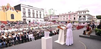 Primer informe de omisiones de un gobierno de desatinos Lo que queda del Primer Informe de Gobierno es la percepción de que no se cumplió con la oportunidad de rendir cuentas a los veracruzanos