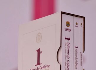 Veracruz, el Informe y los reajustes Rocío Nahle logró una buena narrativa con el tema de la reducción de la deuda pública, que tiene el gobierno de Veracruz.. Que para muchos fue el logro más importante