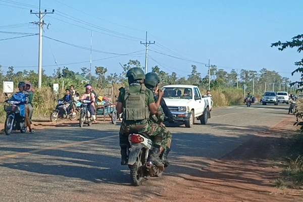 Tailandia-Camboya Tailandia lanzó ataques aéreos a lo largo de su disputada frontera con Camboya