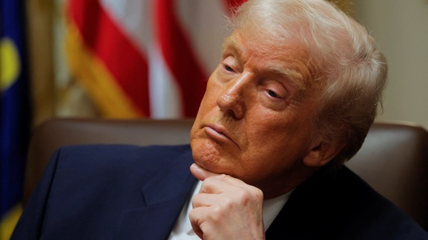 Trump Estados Unidos suspendió el procesamiento de solicitudes de ciudadanía y residencia para migrantes de 19 países, incluidos Cuba, Haití y Venezuela