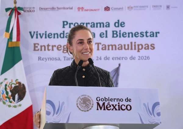 CSP-MéxicoLibre A solo unos kilómetros del puente internacional con Estados Unidos, refrendó que “México siempre va a ser un país libre, independiente y soberano. Y aquí. En esta frontera es todavía más simbólico decirlo”.