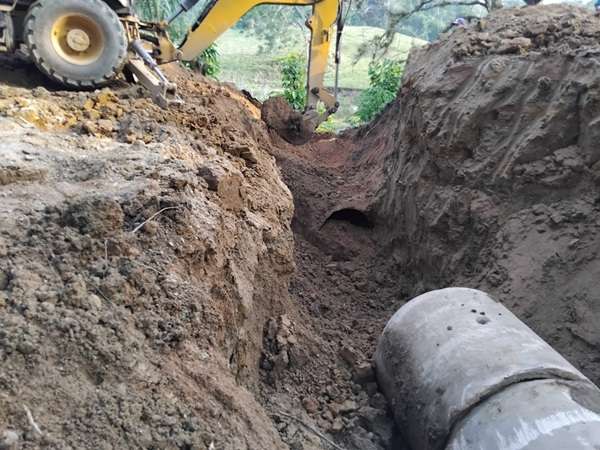 Mina-Caminos La Dirección de Obras Públicas y Servicios Generales en coordinación con la participación ciudadana de la zona se desplegó una cuadrilla para la rehabilitación de manera inmediata
