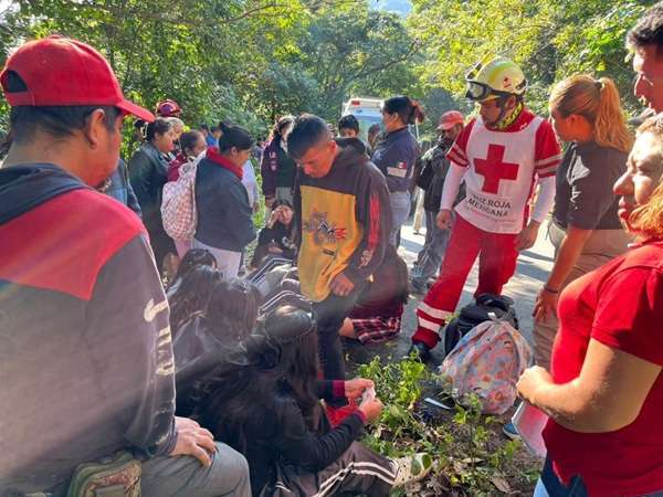 Naranjal El alcalde Francisco Tepepa Miranda, reiteró su compromiso de acompañar a las familias afectadas y mantener comunicación directa con los familiares de las personas lesionadas