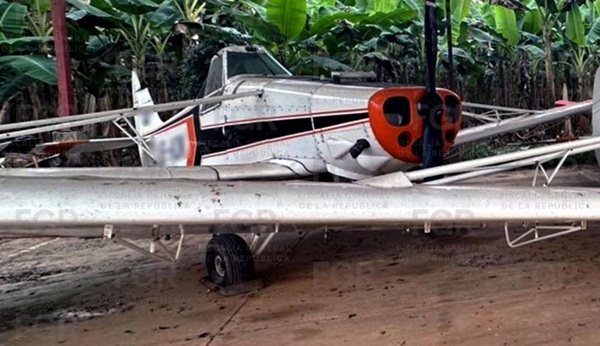 Otatitlán-Avionetas En su comunicado la FGR señala que existe sospecha de que el lugar era utilizado de manera ilícita para realizar despegues y aterrizajes no autorizados y se localizó gracias a una llamada anónima a los teléfonos de emergencias.