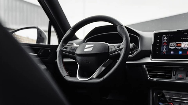 Seat-Profeco La Profeco señaló que la empresa cambiará la pieza defectuosa sin costo para los usuarios de los Exeo, año 2011.