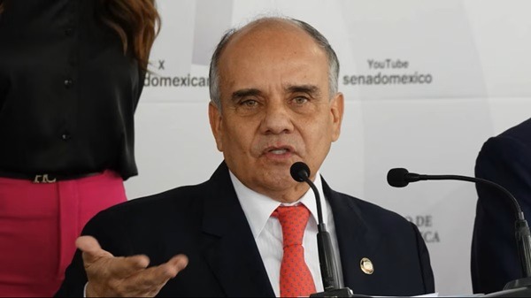 Senado-Añorve Senadores del PRI y el PAN criticaron la estrategia de ‘abrazos, no balazos’, pero resaltaron el trabajo de las fuerzas armadas para abatir a Nemesio Oseguera, ‘El Mencho’.