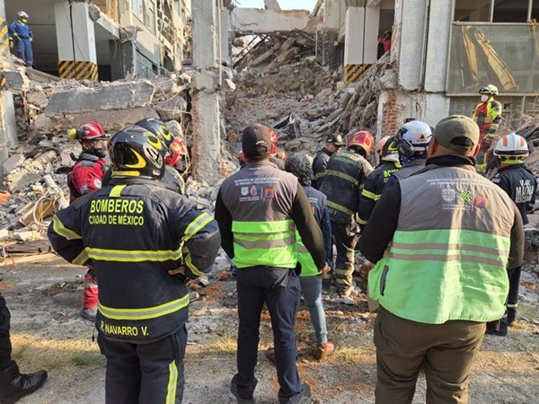 CdMx-Derrumbe La Secretaría de Gestión Integral de Riesgos y Protección Civil de la Ciudad de México aseguró que continuarán los trabajos para la recuperación del cuerpo tras el colapso del edificio.