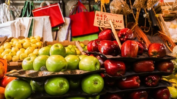 Inflación-México Por su parte, el indicador subyacente disminuyó a 4.46%, pero continúa por encima de la meta oficial de un 3% +/- un punto porcentual.