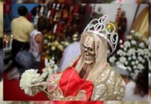 Suman tres muertos tras ataque en el templo de la Santa Muerte en Acayucan Autoridades informaron que la víctima fue identificada como Luis Zúñiga, de 27 años, yerno de la dueña del recinto espiritual.