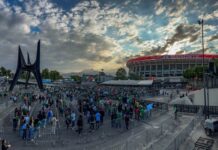Habilitarán más accesos para evitar aglomeraciones en el Azteca Explicó que la apertura de una sola puerta fue, en ese entonces, una exigencia de la FIFA.