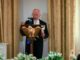 «Ustedes hablarían francés»: el rey Carlos III ironiza frente a Trump sonre la colonización de Norteamérica El monarca se refirió a los comentarios de Trump sobre la entrada de Estados Unidos en la Segunda Guerra Mundial, que si no fuera por los estadounidenses toda Europa usaría hoy alemán.