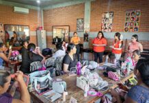 Fortalece Ayuntamiento de Cosoleacaque la prevención de la violencia contra mujeres y niñas El Gobierno Municipal de Cosoleacaque refrenda su compromiso con la construcción de espacios libres de violencia, impulsando acciones que fomenten el respeto, la igualdad y la prevención de la violencia contra mujeres, adolescentes y niñas.