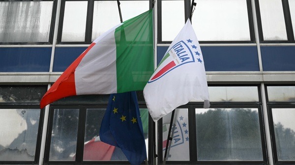 Italia-Futbol Gabriele Gravina presentó su renuncia luego de que la selección azzurra quedó fuera de la justa mundialista por tercera ocasión consecutiva.