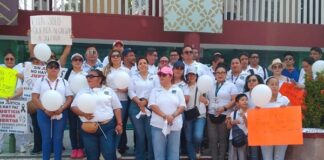 Exigen justicia en Poza Rica por muerte de doctora durante fuego cruzado Las y los trabajadores del sector salud que participaron en la manifestación, recordaron que no es la primera vez que un colega muere a causa de la violencia que existe en el norte del estado de Veracruz.