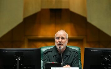 El presidente del Parlamento iraní dijo que el bloqueo naval de Estados Unidos busca provocar un colapso interno en el régimen Mohammad Bagher Ghalibaf llama a la unidad nacional al acusar a Washington de combinar presión económica y propaganda para fracturar al régimen en plena crisis de liderazgo.