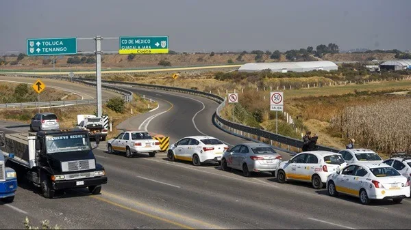 Transportistas-SEGOB Luego de que transportistas llamaran a una nueva manifestación por la falta de acuerdos, la Segob afirmó que sí atiende sus demandas.
