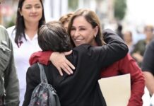 Corazón de jarochilandia La tía Chío anunció que este mes iniciará la rehabilitación integral del Centro Histórico del puerto de Veracruz, como resultado del trabajo coordinado con el Ayuntamiento de Veracruz y el Instituto Nacional de Antropología e Historia, bajo la dirección en la entidad de Fernando Molina Herbert.