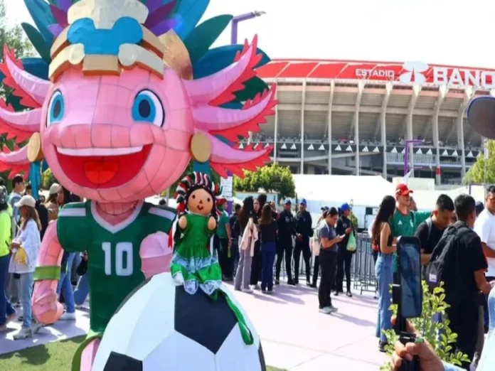 Imagen del ajolote en el Estadio Azteca El ajolote en el Estadio Azteca es retirado tras polémica entre la FIFA y el gobierno de la Ciudad de México