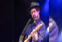 Alejandro Marcovich, ex integrante de Caifanes, está en coma tras sufrir derrame cerebral Alejandro Marcovich sufre un derrame cerebral y se encuentra en coma