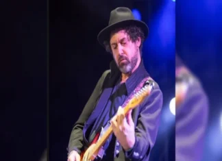 Alejandro Marcovich, ex integrante de Caifanes, está en coma tras sufrir derrame cerebral Alejandro Marcovich sufre un derrame cerebral y se encuentra en coma