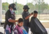 Gobierno de Cosoleacaque acerca brigada gratuita de salud y belleza a familias de Coacotla Profesionales de la salud y belleza brindan servicios gratuitos en la brigada de salud y belleza en Cosoleacaque
