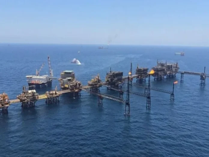Imagen de sobrevuelo de inspección en la Sonda de Campeche Derrame en Golfo de México: ASEA realiza inspección aérea