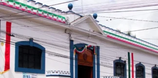 Estudiante de posgrado de la Universidad Veracruzana denuncia agresión policial Imagen de un estudiante denunciando detención arbitraria en Xalapa, Veracruz