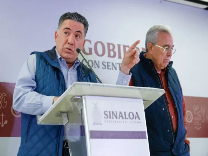 Enrique Inzunza declara ante la FGR en caso de vínculos con delincuencia organizada