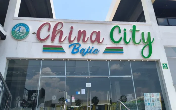 La FGR asegura la tienda China City en León La FGR asegura la tienda China City por delitos de propiedad industrial