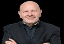 Gobernanza híbrida La gobernanza híbrida en México es un tema de debate nacional sobre quién decide en el país
