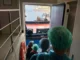 Evacúan a pasajeros del crucero afectado por hantavirus: Inicia repatriación con medidas especiales Pasajeros del crucero con hantavirus siendo evacuados con medidas especiales