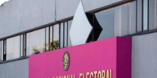 INE implementa «home office» por el Mundial; lo justifica por solicitudes de la CdMx Persona trabajando desde casa con home office