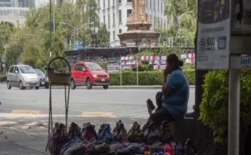 Aumenta el trabajo informal en México a un 54.8% en el primer trimestre del año Imagen que muestra la informalidad laboral en México en el primer trimestre de 2026
