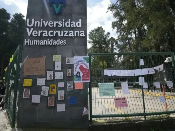 Rocío Nahle promete justicia en caso de estudiante agredido Rocío Nahle busca justicia en Veracruz para estudiante agredido por policía