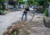 Gobierno de Cosoleacaque lleva brigada de limpieza integral al fraccionamiento Los Prados Limpieza integral en el fraccionamiento Los Prados de Cosoleacaque