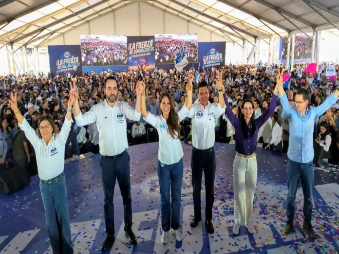 Miles de panistas se congregan en León para frenar el avance de Morena en Guanajuato