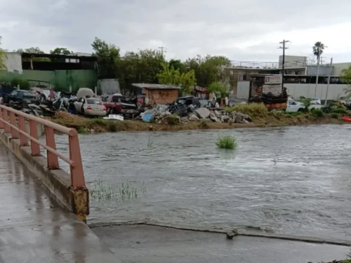 Río Bravo con mayor caudal y corriente más fuerte en Nuevo Laredo